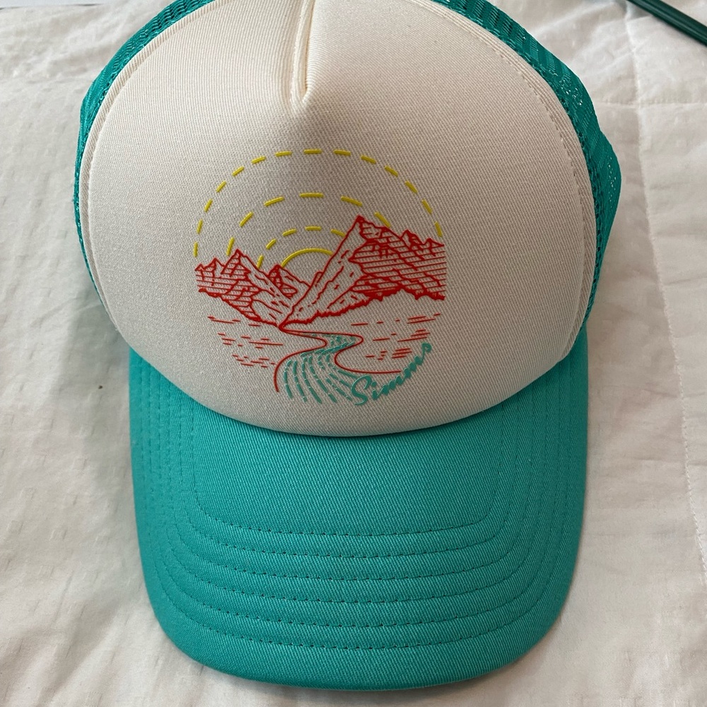 Simms adventure trucker hat